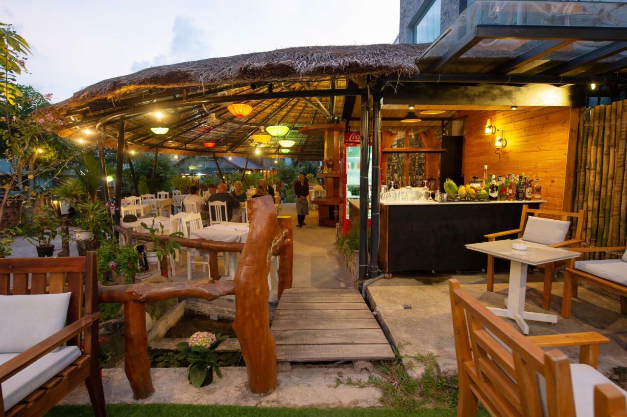 Waves Resort Phu Quoc Buitenkant foto
