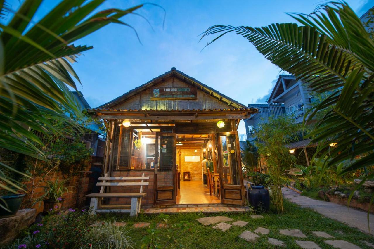 Waves Resort Phu Quoc Buitenkant foto
